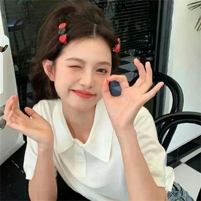 君是慕容卿似花